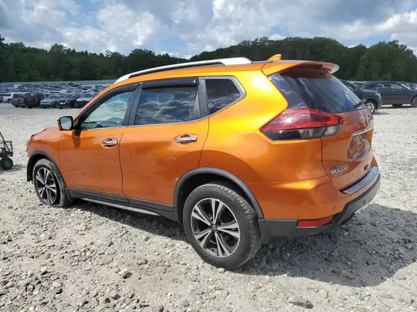 JN8AT2MV4KW374838 2019 NISSAN ROGUE - Image 2