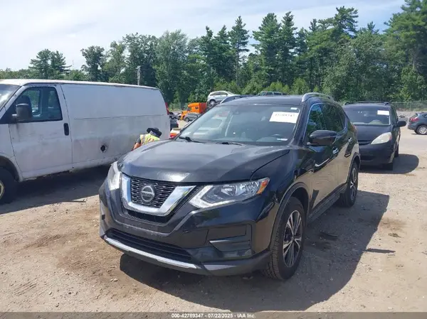 JN8AT2MV4KW375200 2019 NISSAN ROGUE - Image 2