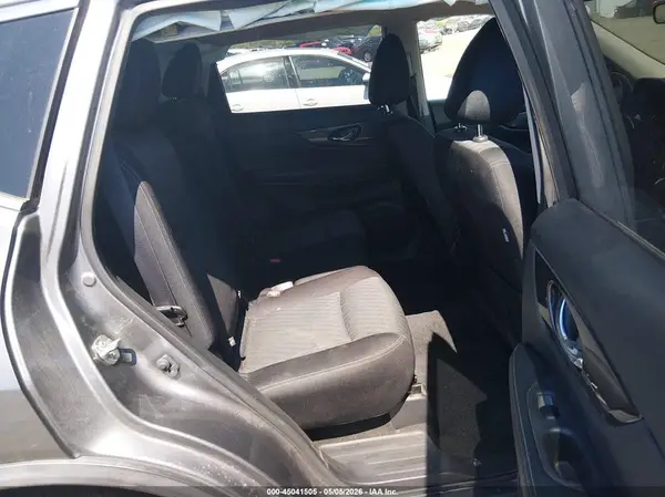 JN8AT2MV4KW378789 2019 NISSAN ROGUE - Image 8