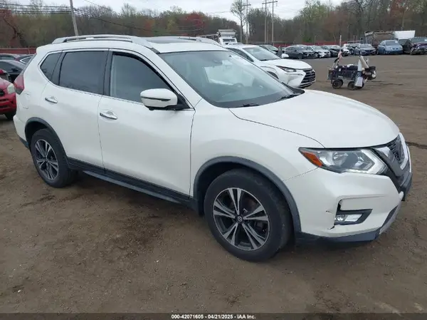 JN8AT2MV4KW380395 2019 NISSAN ROGUE - Image 1