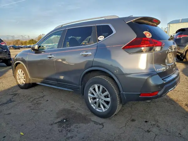 JN8AT2MV4KW380798 2019 NISSAN ROGUE - Image 2