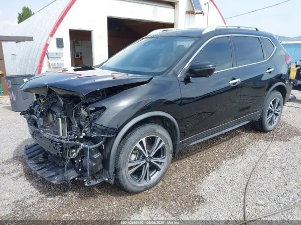 JN8AT2MV4KW381756 2019 NISSAN ROGUE - Image 2