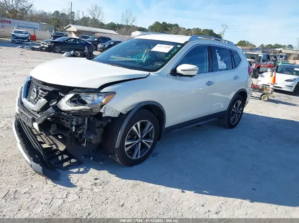 JN8AT2MV4KW383412 2019 NISSAN ROGUE - Image 2