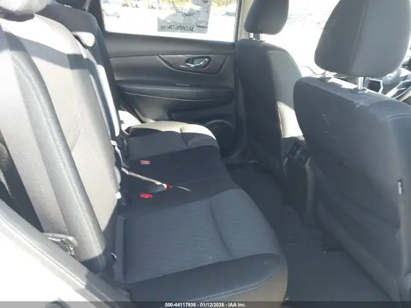 JN8AT2MV4KW383412 2019 NISSAN ROGUE - Image 8