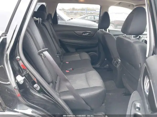 JN8AT2MV4KW385824 2019 NISSAN ROGUE - Image 8