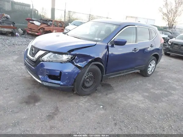 JN8AT2MV4KW386620 2019 NISSAN ROGUE - Image 2