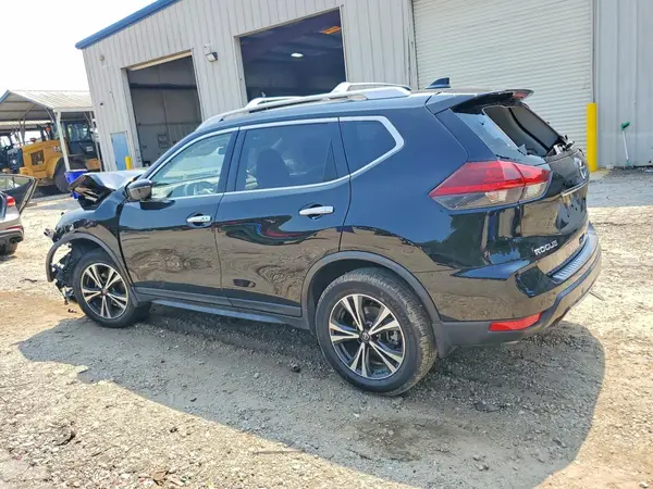 JN8AT2MV4KW387637 2019 NISSAN ROGUE - Image 2