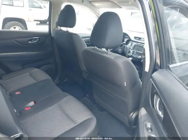 JN8AT2MV4KW390800 2019 NISSAN ROGUE - Image 8