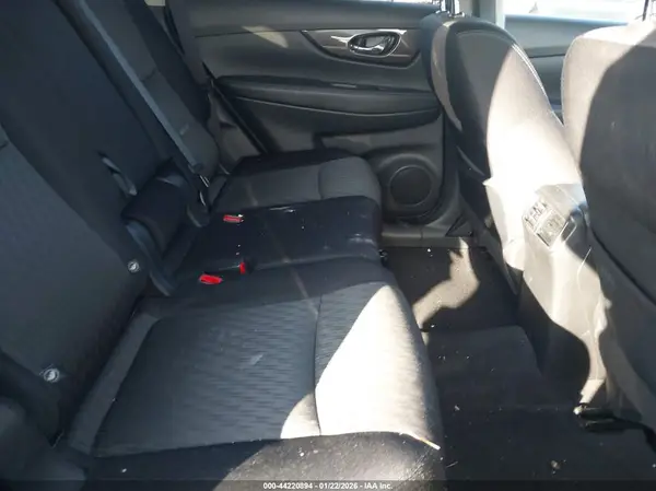 JN8AT2MV4KW394569 2019 NISSAN ROGUE - Image 8