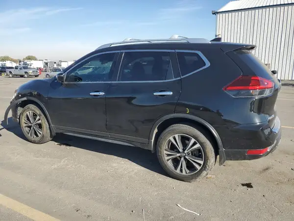 JN8AT2MV4KW396418 2019 NISSAN ROGUE - Image 2