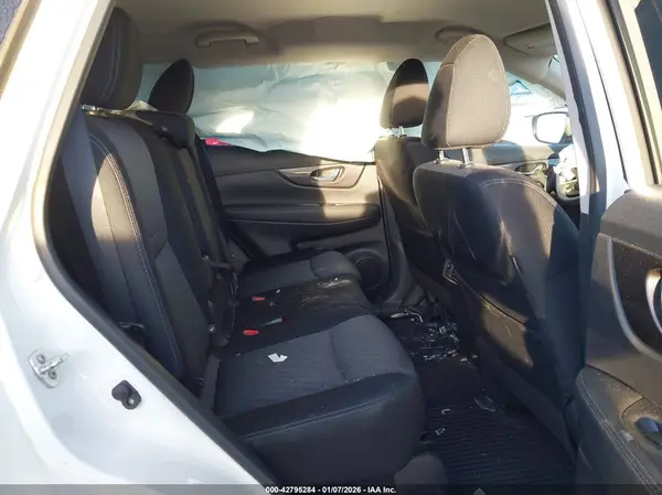 JN8AT2MV4KW398816 2019 NISSAN ROGUE - Image 8
