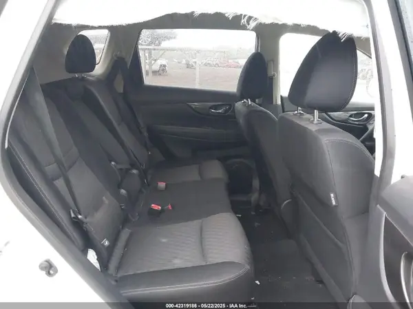 JN8AT2MV4KW399142 2019 NISSAN ROGUE - Image 8
