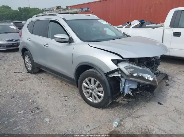 JN8AT2MV4KW399576 2019 NISSAN ROGUE - Image 1