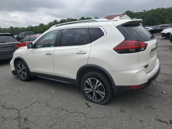 JN8AT2MV4KW399819 2019 NISSAN ROGUE - Image 2