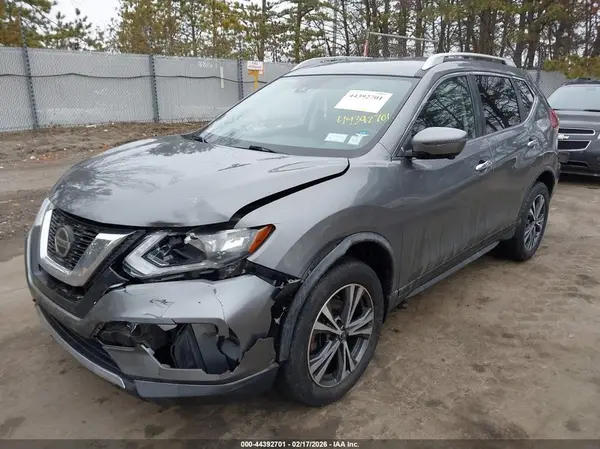 JN8AT2MV4KW399884 2019 NISSAN ROGUE - Image 2