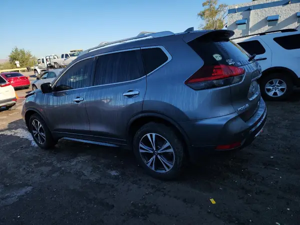 JN8AT2MV4KW402699 2019 NISSAN ROGUE - Image 2
