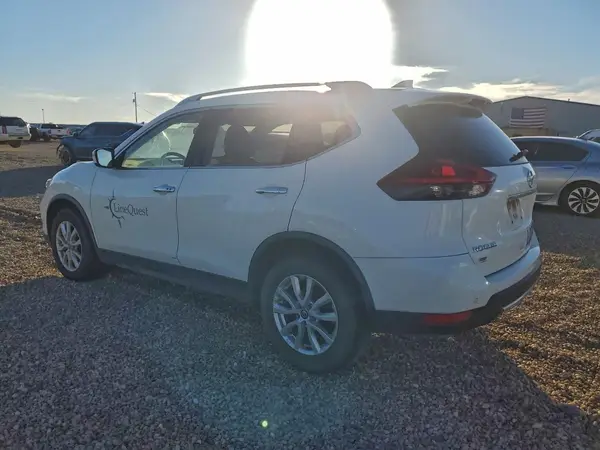JN8AT2MV4LW110228 2020 NISSAN ROGUE - Image 2