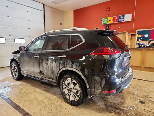 JN8AT2MV4LW116045 2020 NISSAN ROGUE - Image 2