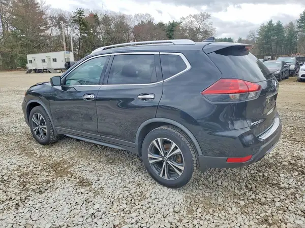 JN8AT2MV4LW123304 2020 NISSAN ROGUE - Image 2