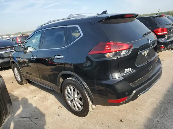 JN8AT2MV4LW132598 2020 NISSAN ROGUE - Image 2