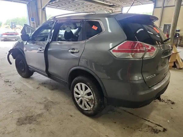 JN8AT2MV5GW131885 2016 NISSAN ROGUE - Image 2