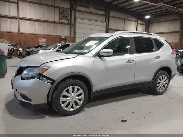 JN8AT2MV5GW135872 2016 NISSAN ROGUE - Image 2
