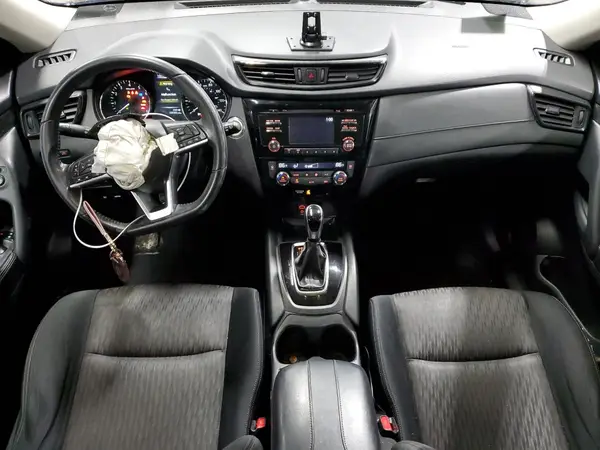 JN8AT2MV5HW002062 2017 NISSAN ROGUE - Image 8