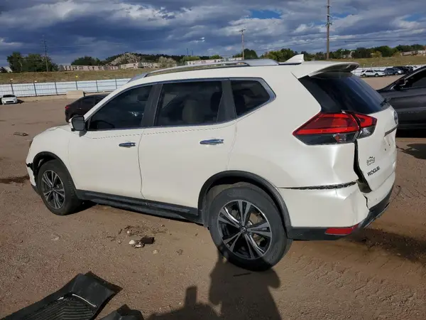 JN8AT2MV5HW004085 2017 NISSAN ROGUE - Image 2