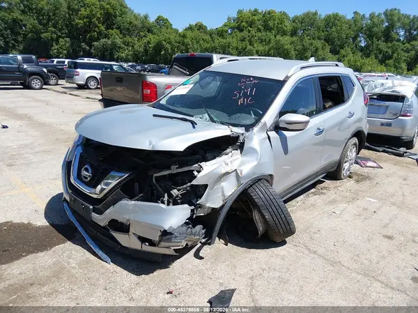 JN8AT2MV5HW005141 2017 NISSAN ROGUE - Image 2