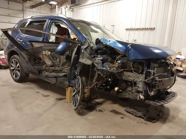 JN8AT2MV5HW005379 2017 NISSAN ROGUE - Image 1