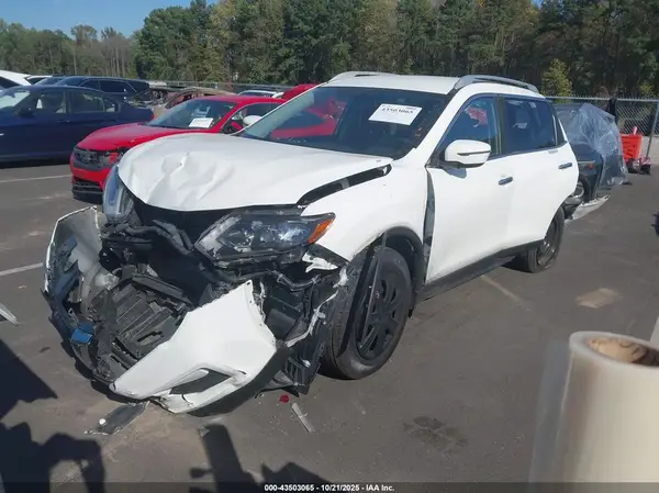 JN8AT2MV5HW005737 2017 NISSAN ROGUE - Image 2