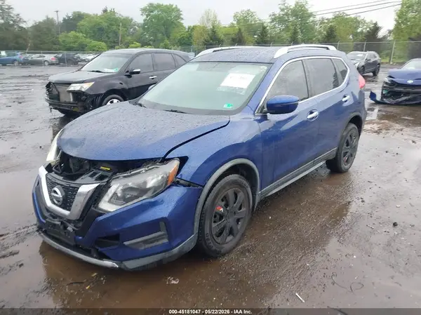 JN8AT2MV5HW006032 2017 NISSAN ROGUE - Image 2