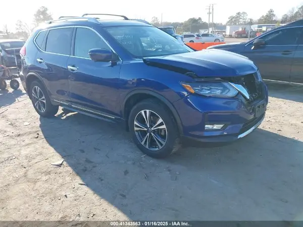 JN8AT2MV5HW007004 2017 NISSAN ROGUE - Image 1