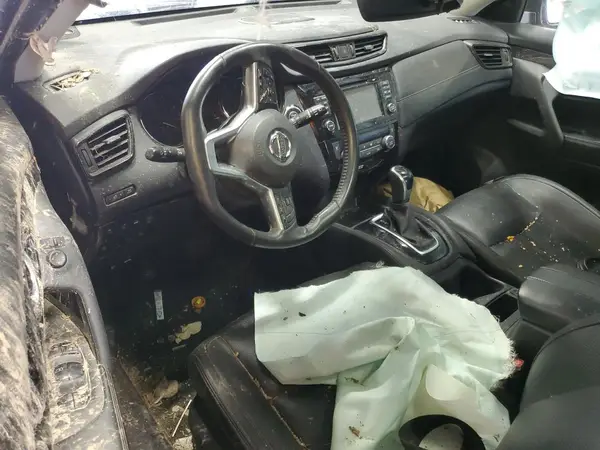 JN8AT2MV5HW007939 2017 NISSAN ROGUE - Image 8