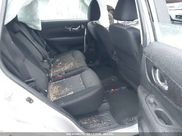 JN8AT2MV5HW008587 2017 NISSAN ROGUE - Image 8