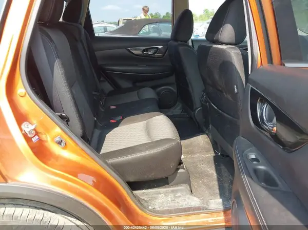 JN8AT2MV5HW008931 2017 NISSAN ROGUE - Image 8