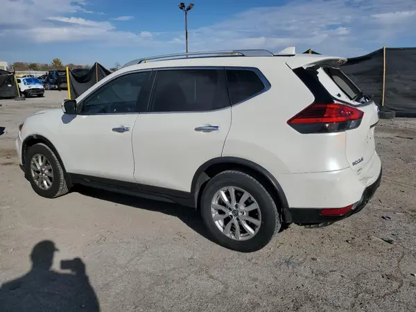 JN8AT2MV5HW013370 2017 NISSAN ROGUE - Image 2
