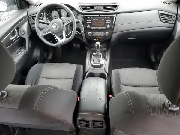 JN8AT2MV5HW013692 2017 NISSAN ROGUE - Image 8
