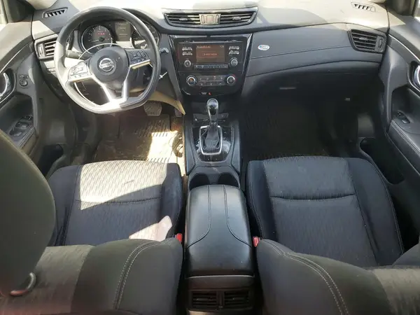 JN8AT2MV5HW014826 2017 NISSAN ROGUE - Image 8