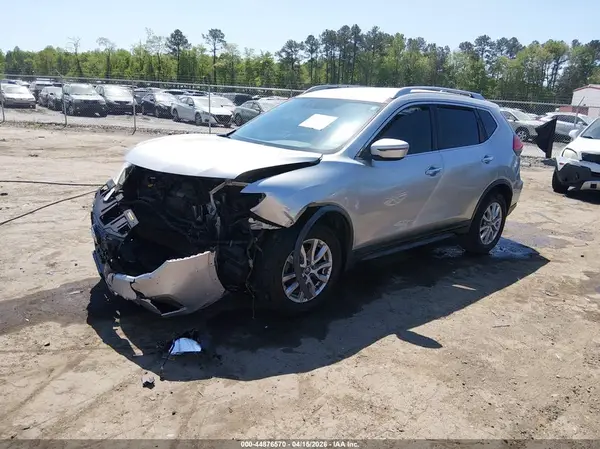 JN8AT2MV5HW016074 2017 NISSAN ROGUE - Image 2