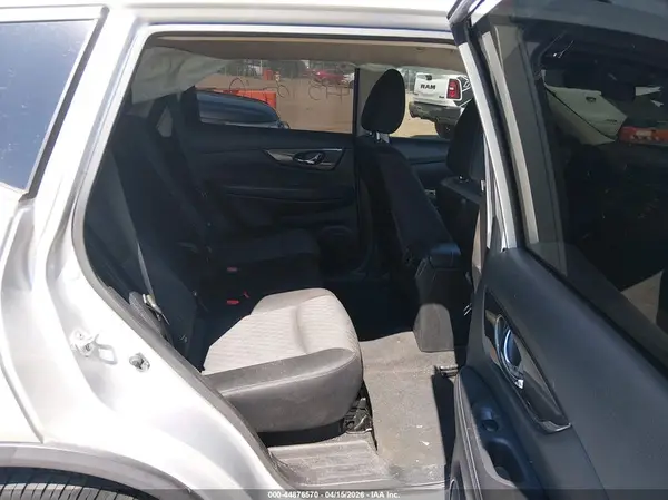 JN8AT2MV5HW016074 2017 NISSAN ROGUE - Image 8
