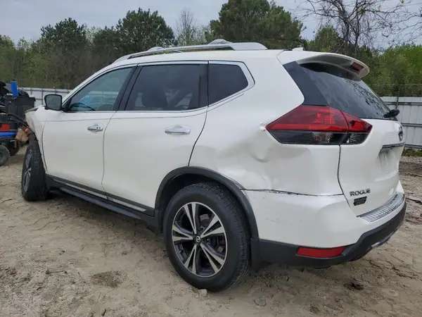 JN8AT2MV5HW017029 2017 NISSAN ROGUE - Image 2