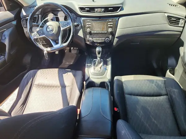 JN8AT2MV5HW025468 2017 NISSAN ROGUE - Image 8