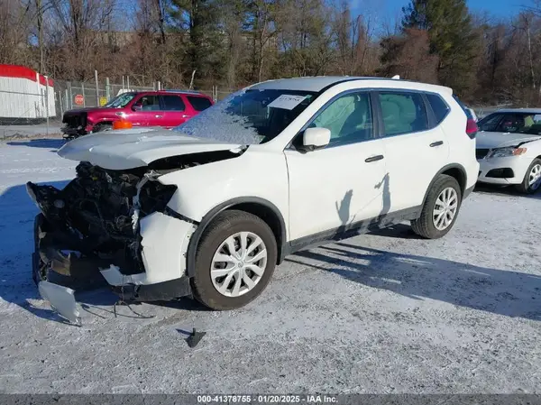 JN8AT2MV5HW025566 2017 NISSAN ROGUE - Image 2