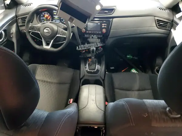 JN8AT2MV5HW026846 2017 NISSAN ROGUE - Image 8