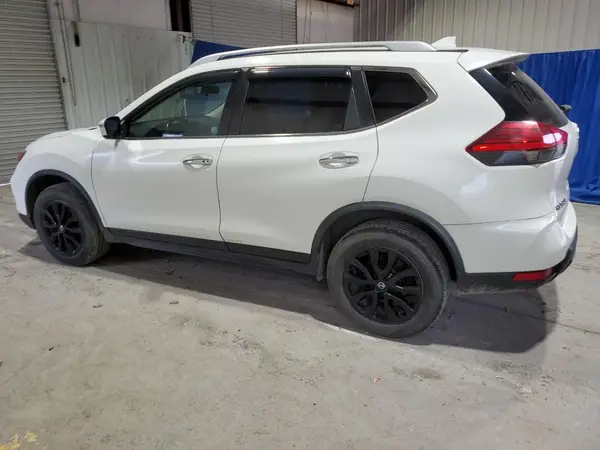 JN8AT2MV5HW028032 2017 NISSAN ROGUE - Image 2