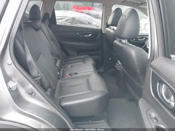 JN8AT2MV5HW250294 2017 NISSAN ROGUE - Image 8