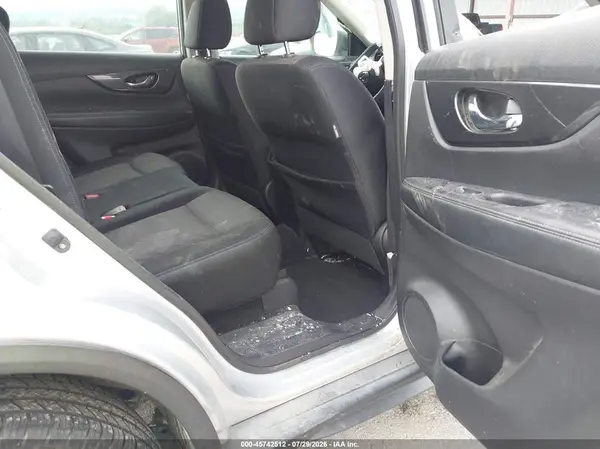 JN8AT2MV5HW252708 2017 NISSAN ROGUE - Image 8