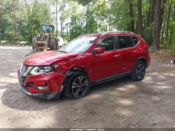 JN8AT2MV5HW260646 2017 NISSAN ROGUE - Image 2