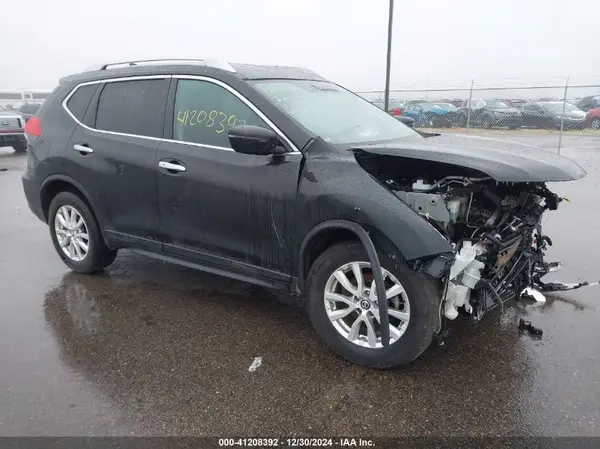 JN8AT2MV5HW261151 2017 NISSAN ROGUE - Image 1